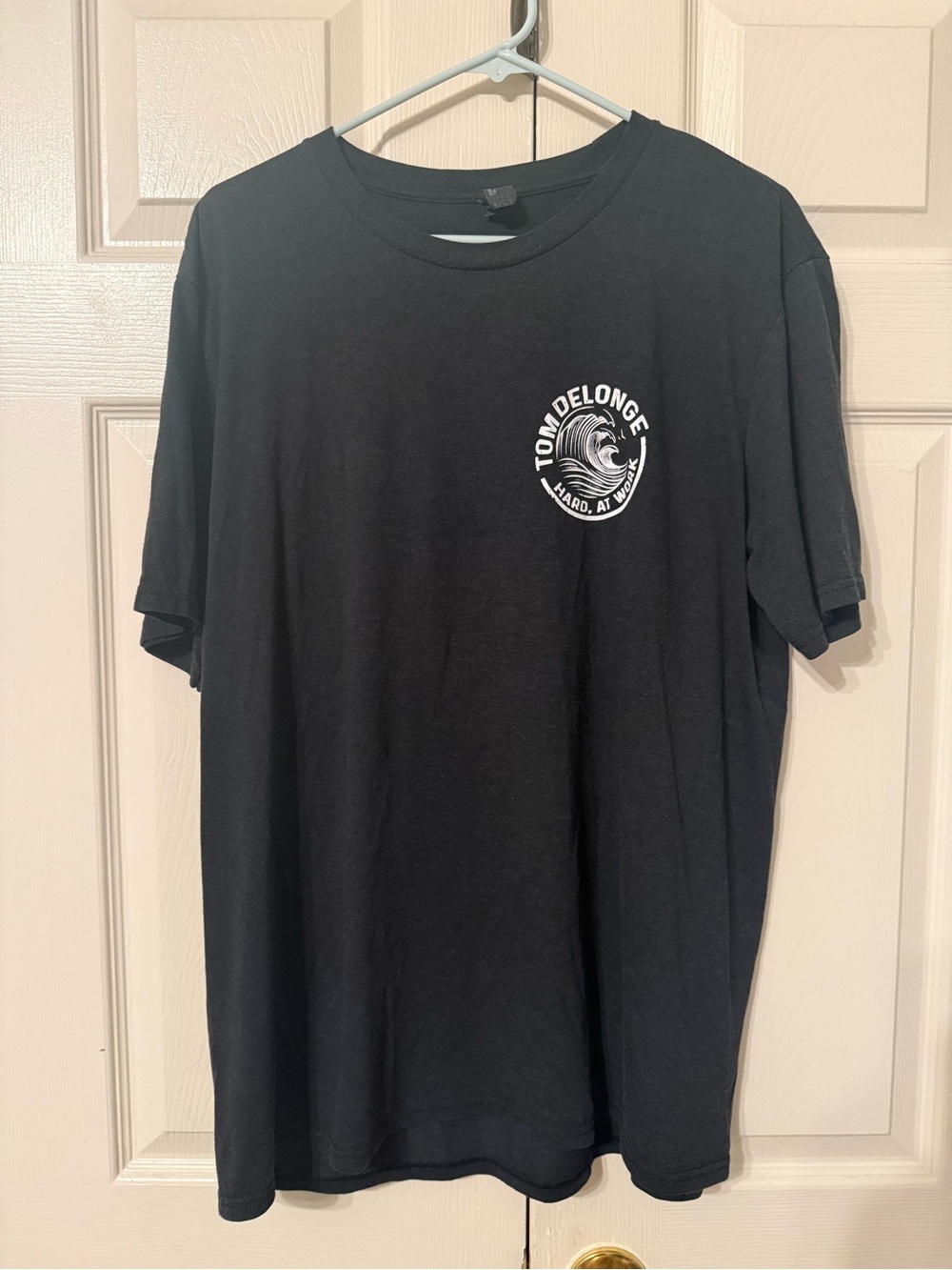 Tom Delonge hard at work Men's Black Short Sleeve Graphic Tee